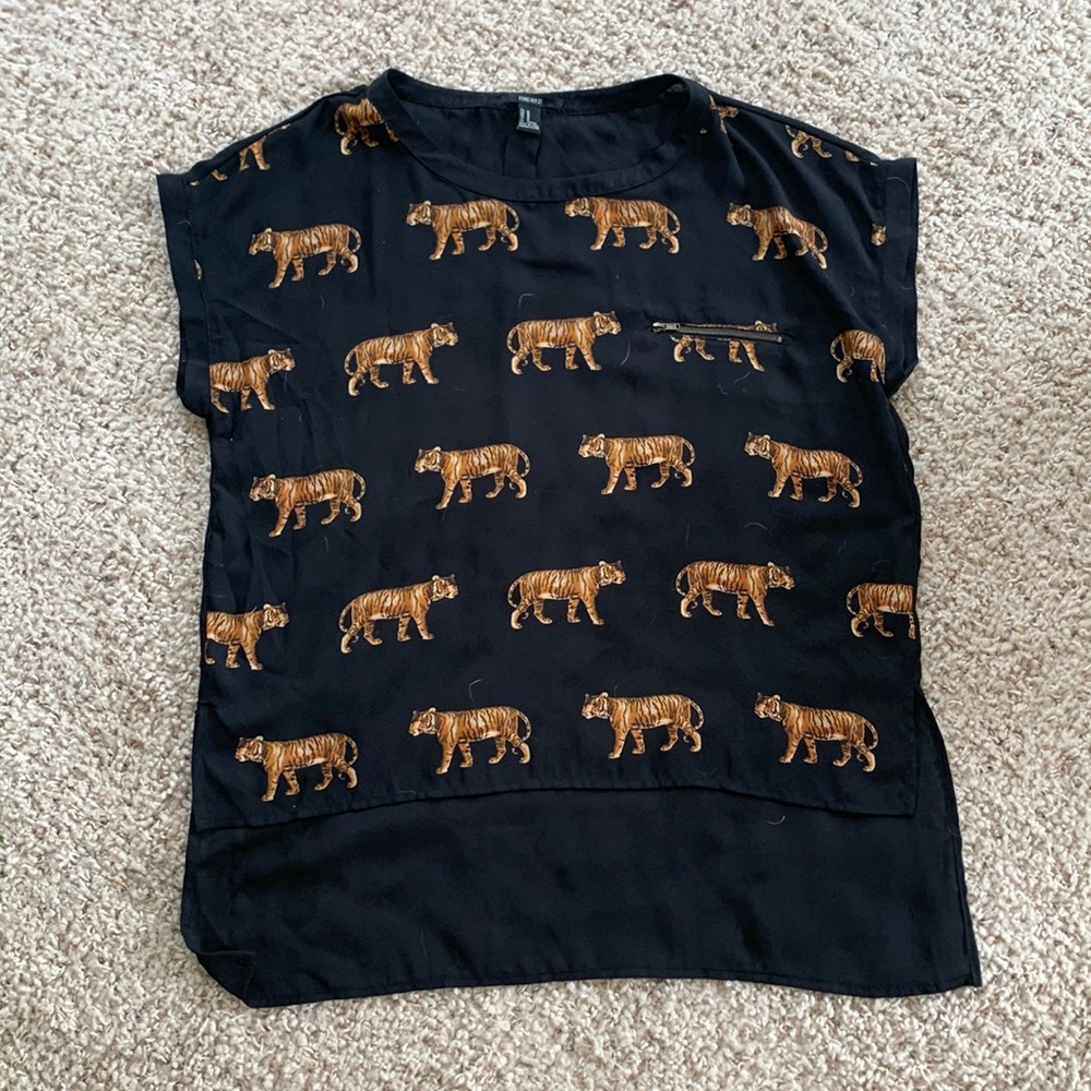 Forever21 Tiger Print Top